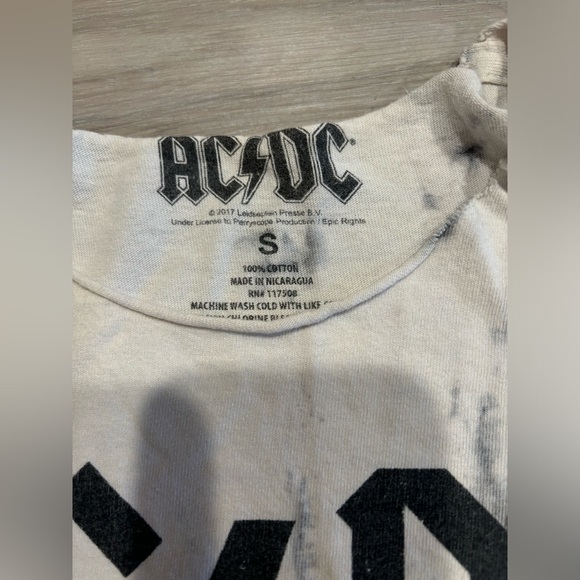‼️THRIFT STORE MAKE OFFER Band Tees LED Zeppelin AC DC Stones Crop Flag Shirt S - Picture 3 of 9